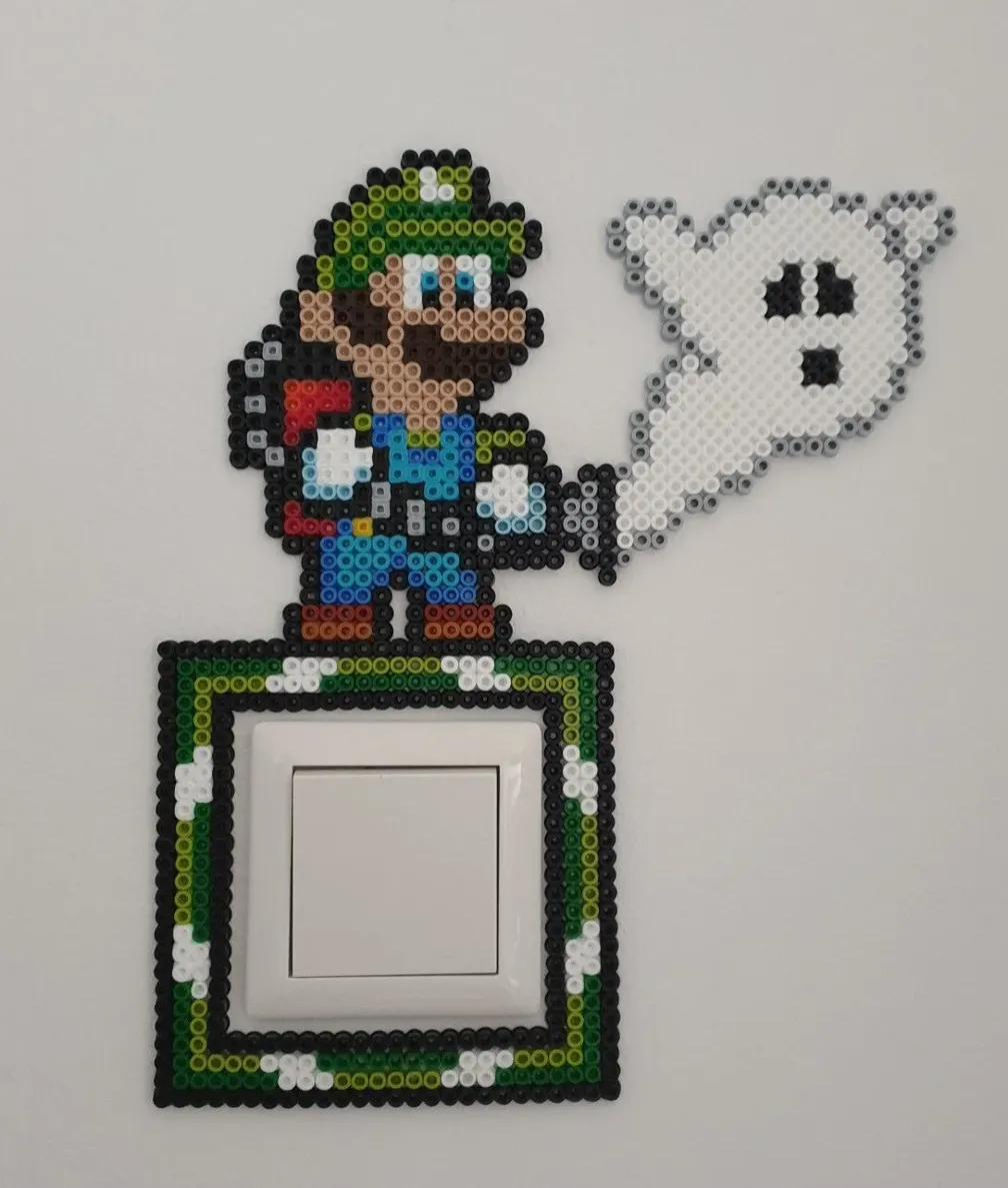 Luigi med spöke pärlplatta väggdekoration