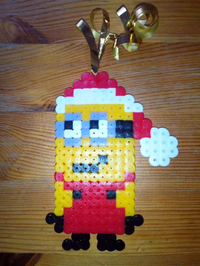 Minion jultomte pärlplatta